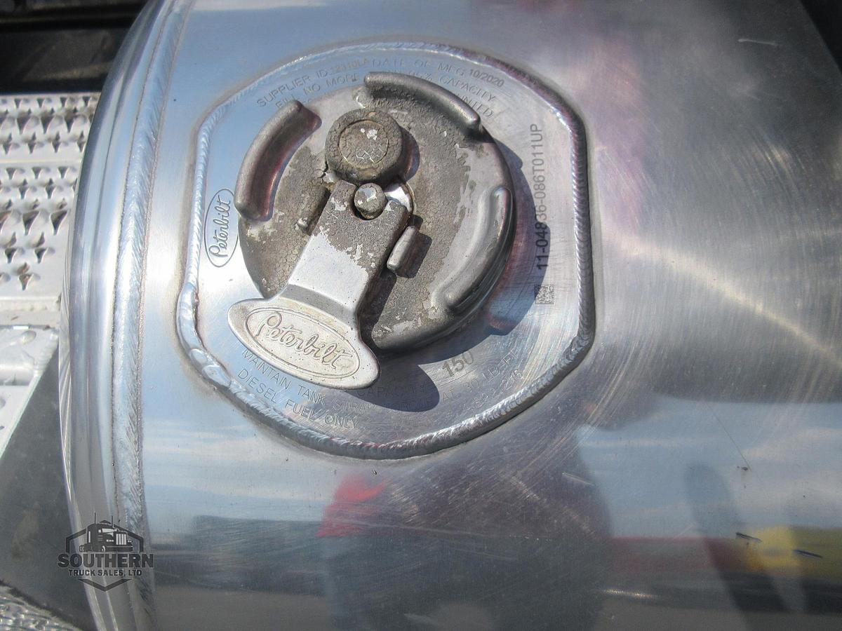 Used 2021 PETERBILT 389