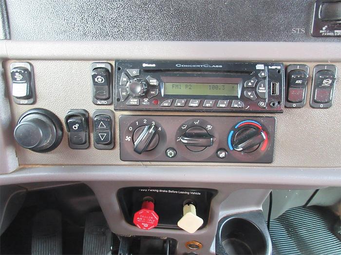 Used 2013 PETERBILT 365