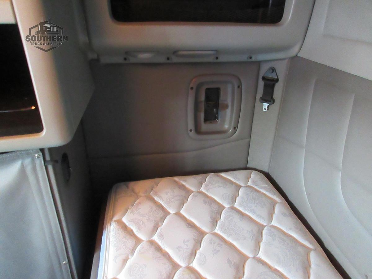 Used 2019 PETERBILT 389