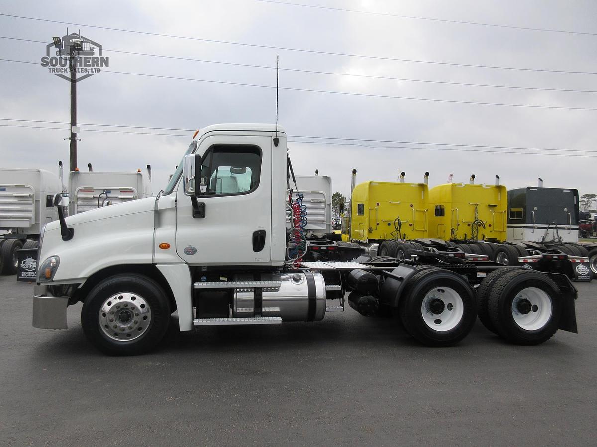 Used 2020 FREIGHTLINER CASCADIA 125
