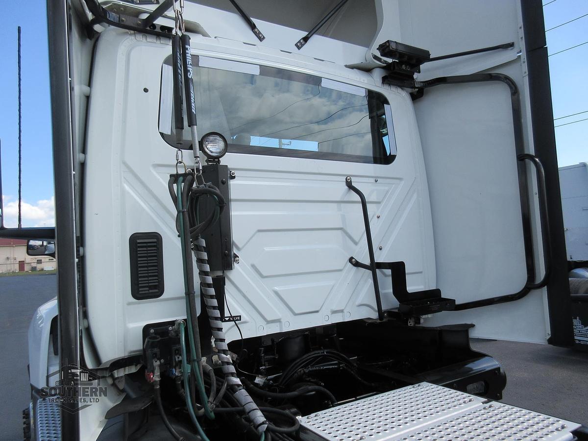 Used 2021 INTERNATIONAL LT