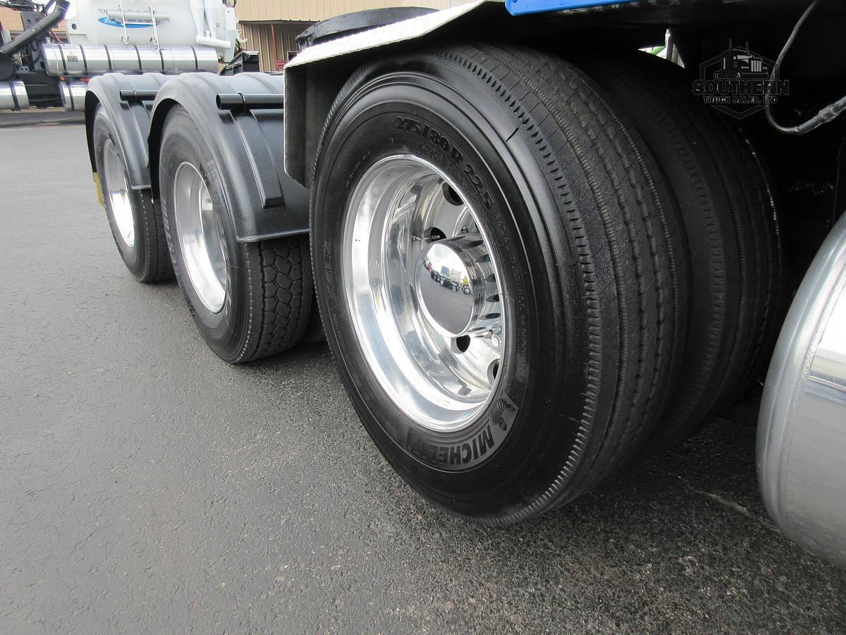 Used 2020 PETERBILT 567