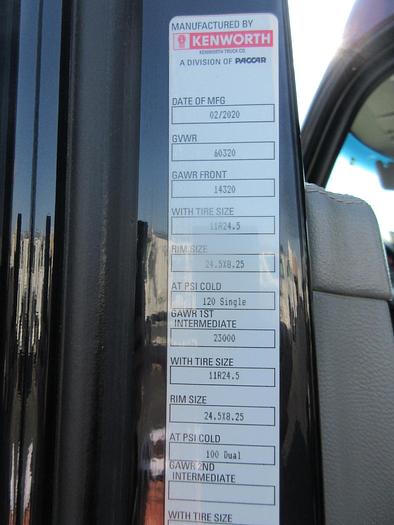 Used 2021 KENWORTH T880