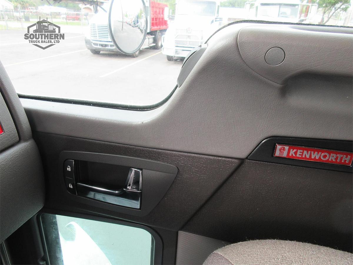 Used 2021 KENWORTH T270