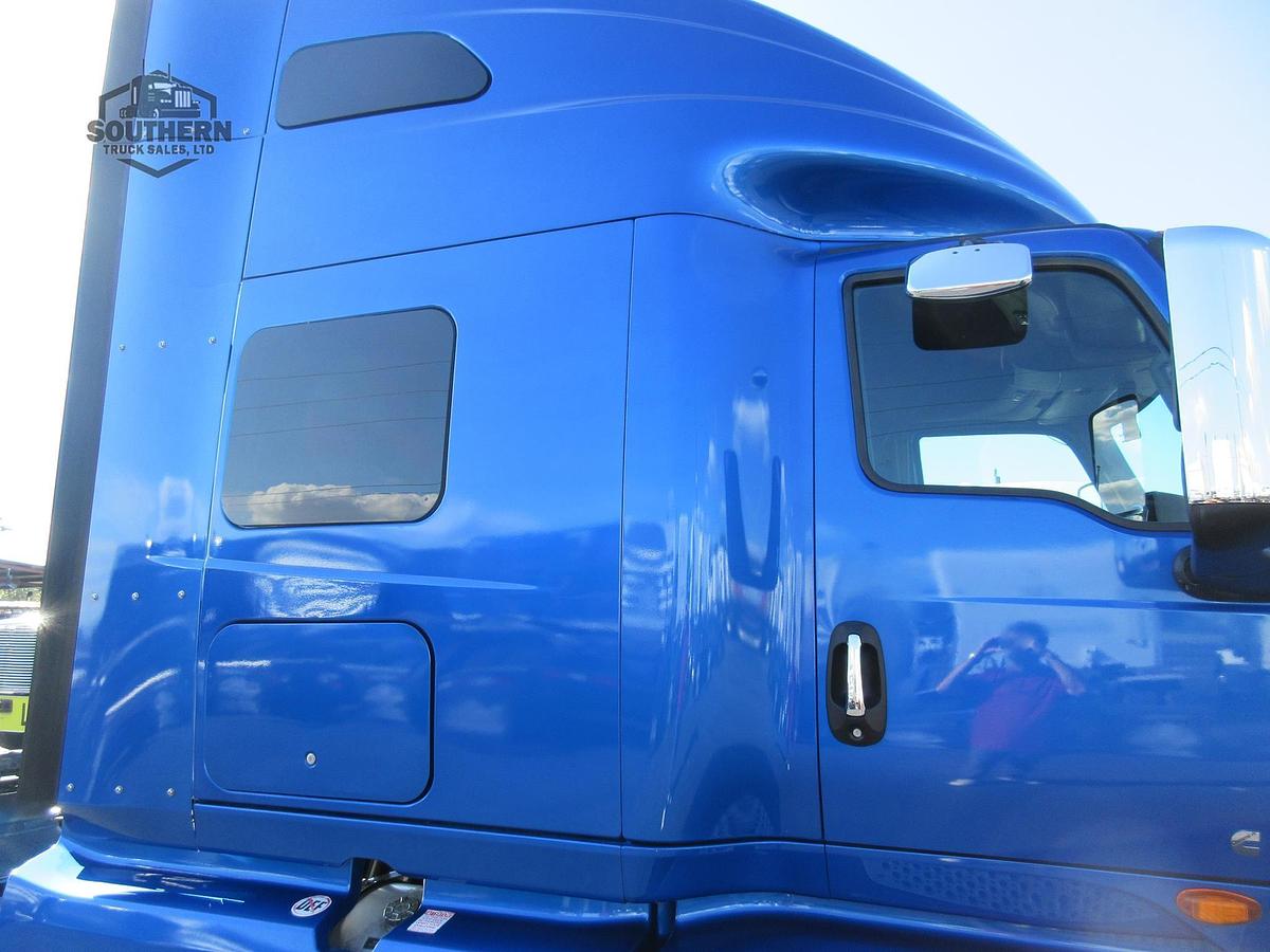 Used 2021 INTERNATIONAL LT