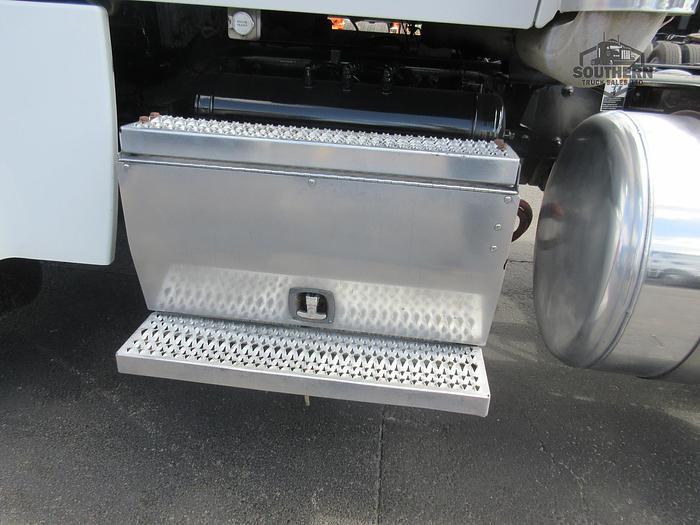 Used 2020 PETERBILT 567