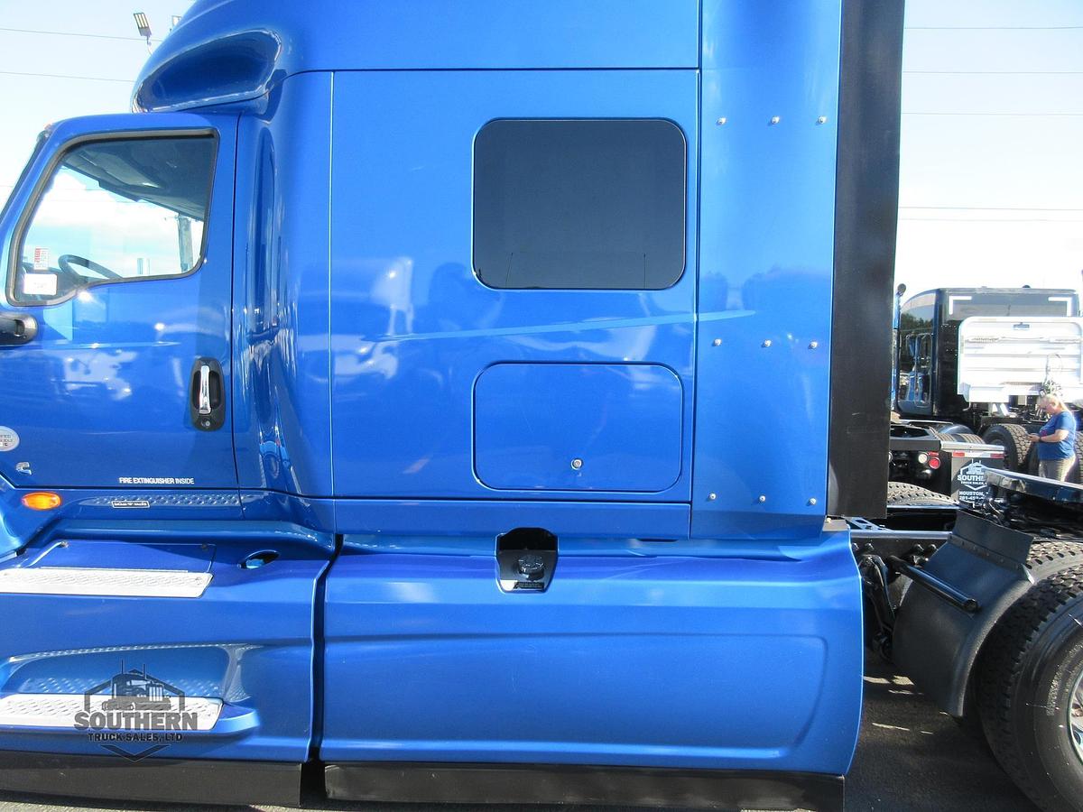 Used 2021 INTERNATIONAL LT