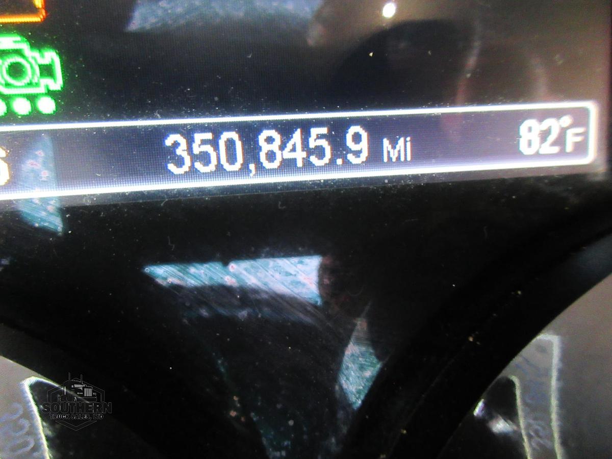 Used 2021 PETERBILT 567