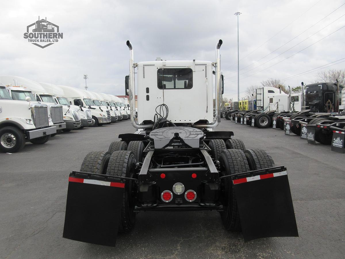 Used 2019 FREIGHTLINER CORONADO 122 SD
