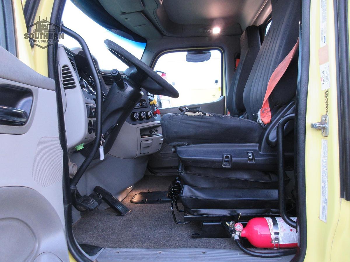 Used 2020 PETERBILT 567