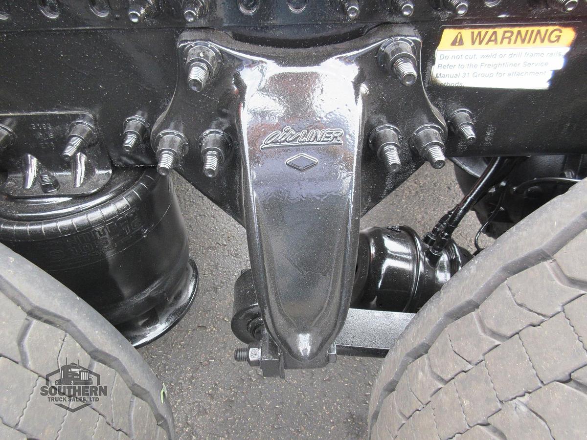 Used 2019 FREIGHTLINER CASCADIA 126