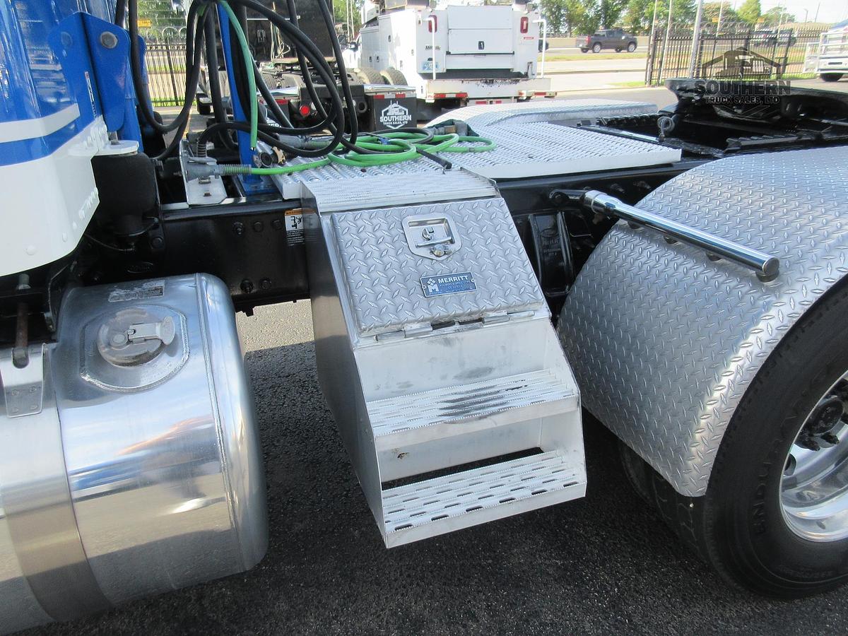 Used 2019 PETERBILT 389