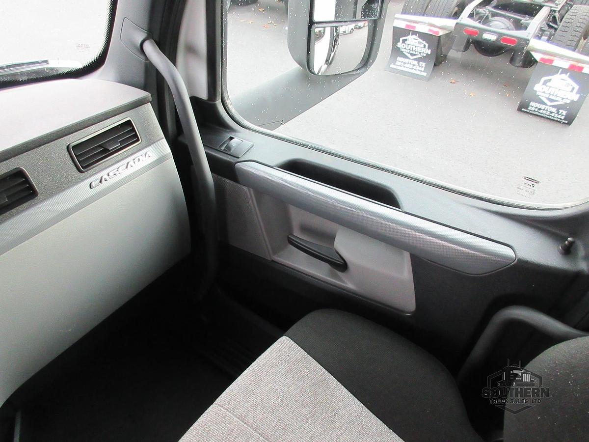 Used 2020 FREIGHTLINER CASCADIA 126