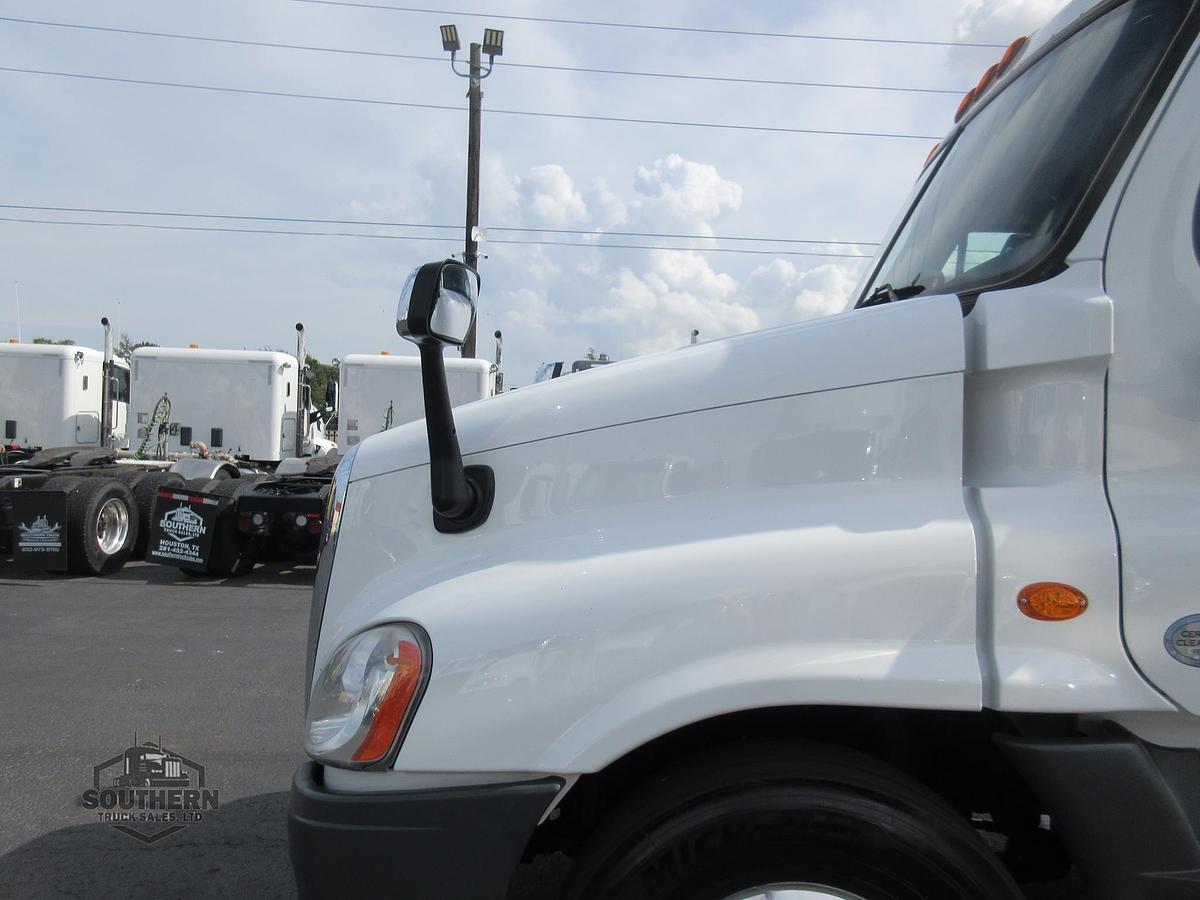 Used 2020 FREIGHTLINER CASCADIA 125