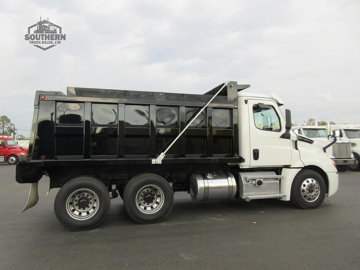 Used 2020 FREIGHTLINER CASCADIA 126