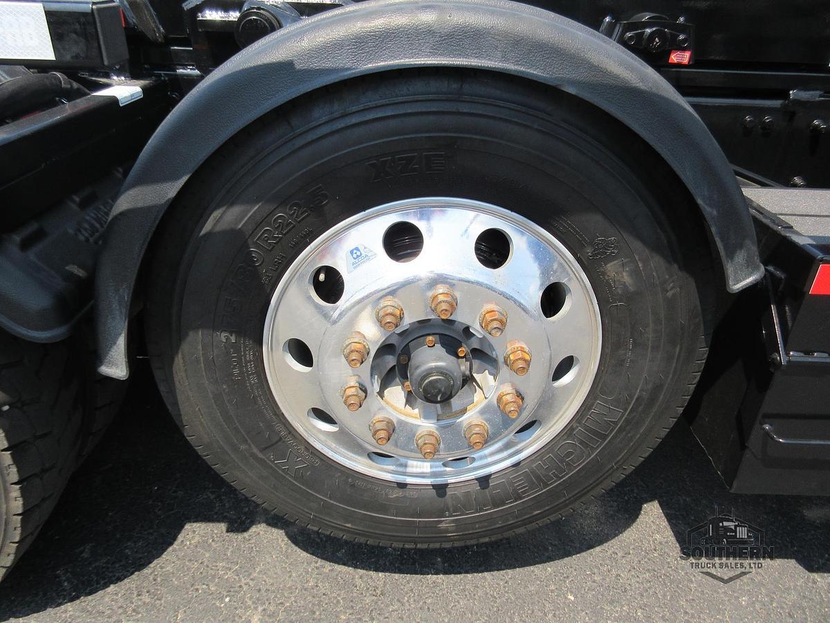 Used 2025 PETERBILT 567