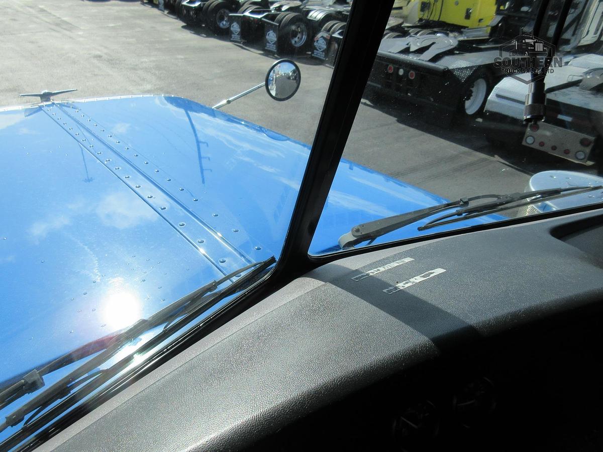 Used 2019 PETERBILT 389