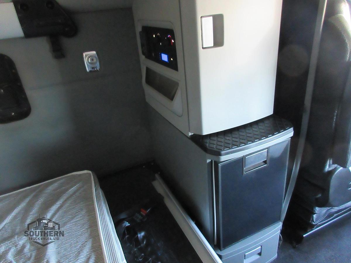 Used 2021 KENWORTH T680