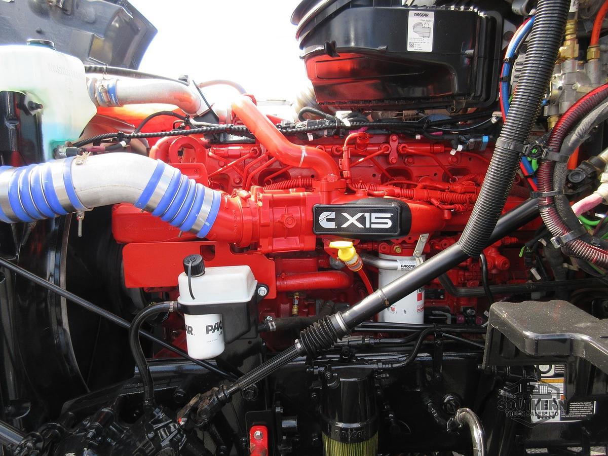 Used 2025 PETERBILT 567