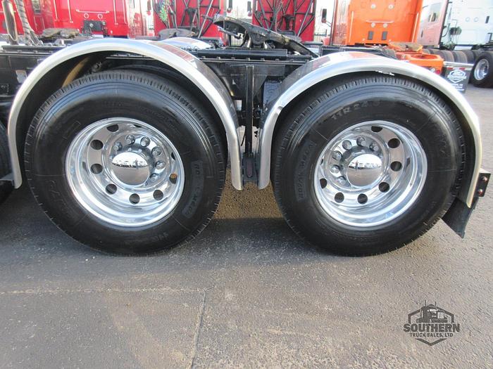 Used 2020 PETERBILT 389