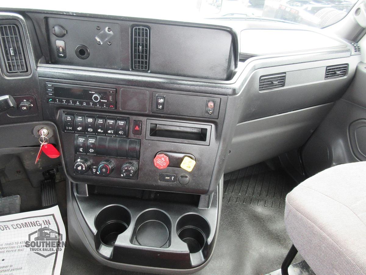 Used 2021 INTERNATIONAL LT