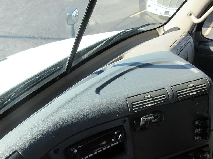 Used 2017 FREIGHTLINER CASCADIA 113