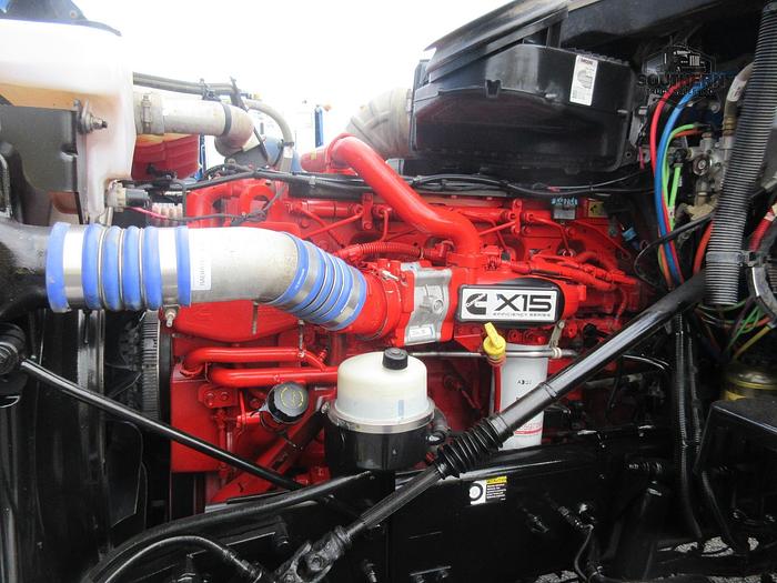 Used 2020 PETERBILT 567