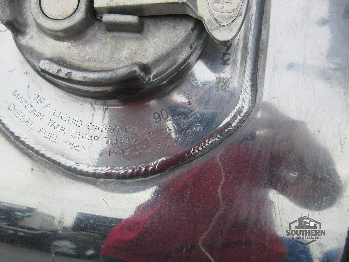 Used 2025 PETERBILT 567