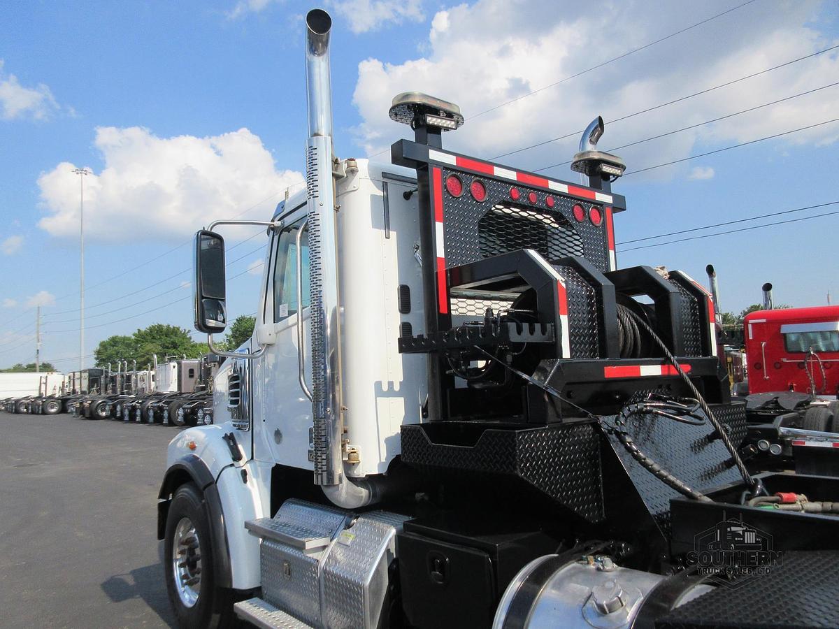 Used 2018 FREIGHTLINER CORONADO 122 SD