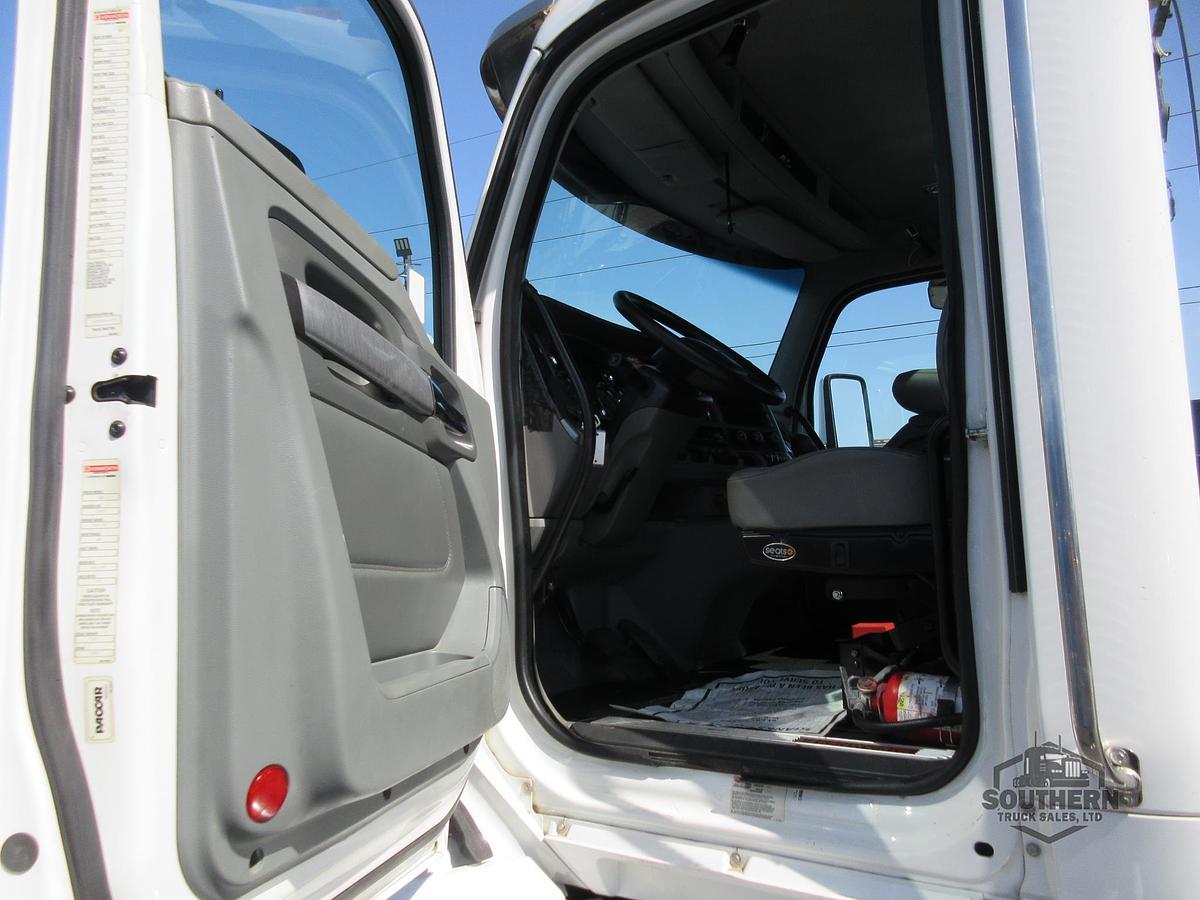 Used 2016 KENWORTH T880