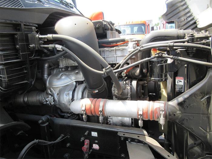 Used 2017 FREIGHTLINER CASCADIA 125