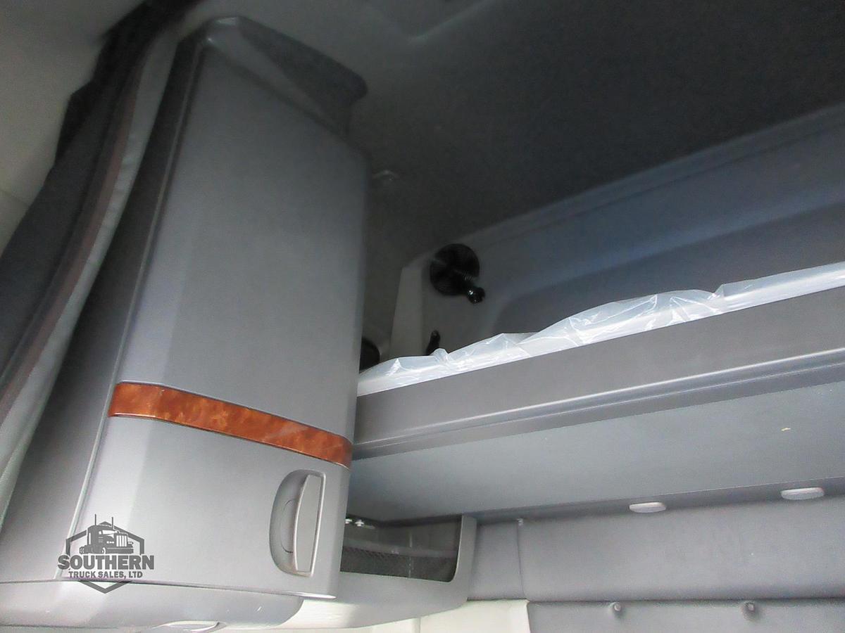 Used 2021 INTERNATIONAL LT