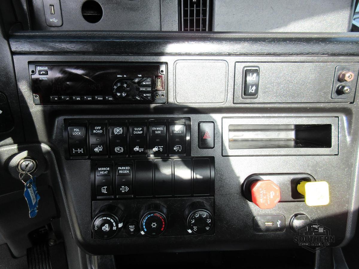 Used 2021 INTERNATIONAL LT