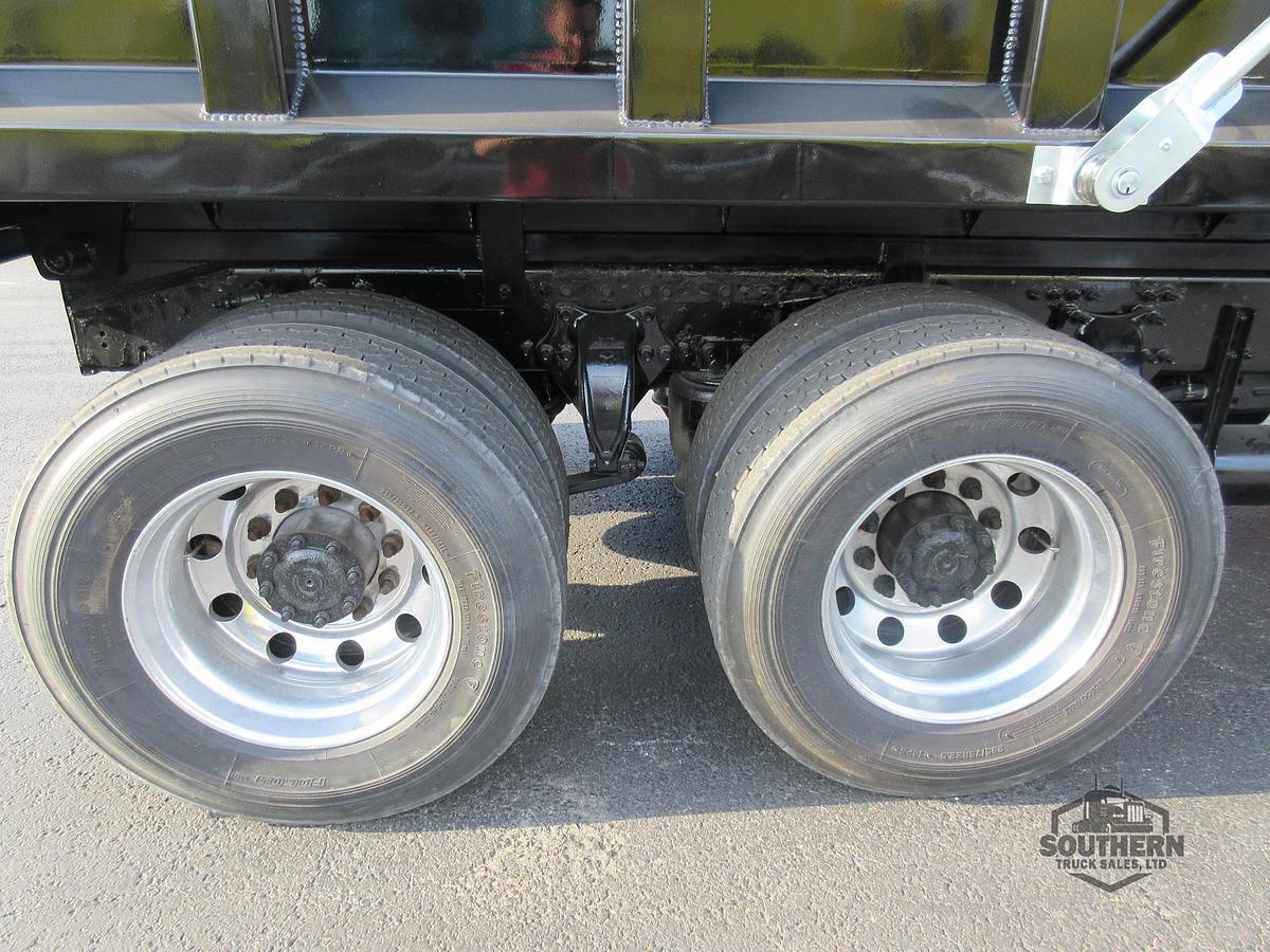 Used 2019 FREIGHTLINER CASCADIA 126