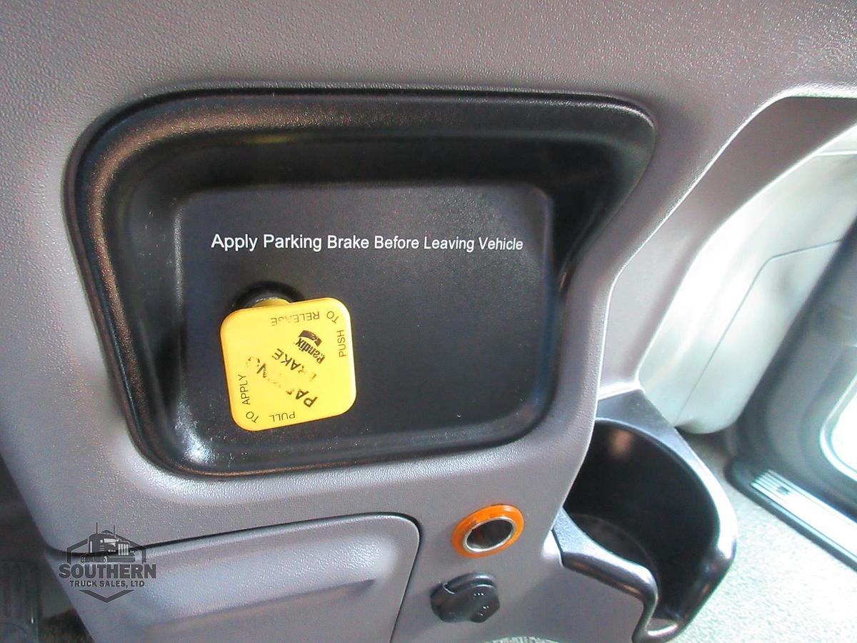 Used 2019 PETERBILT 389