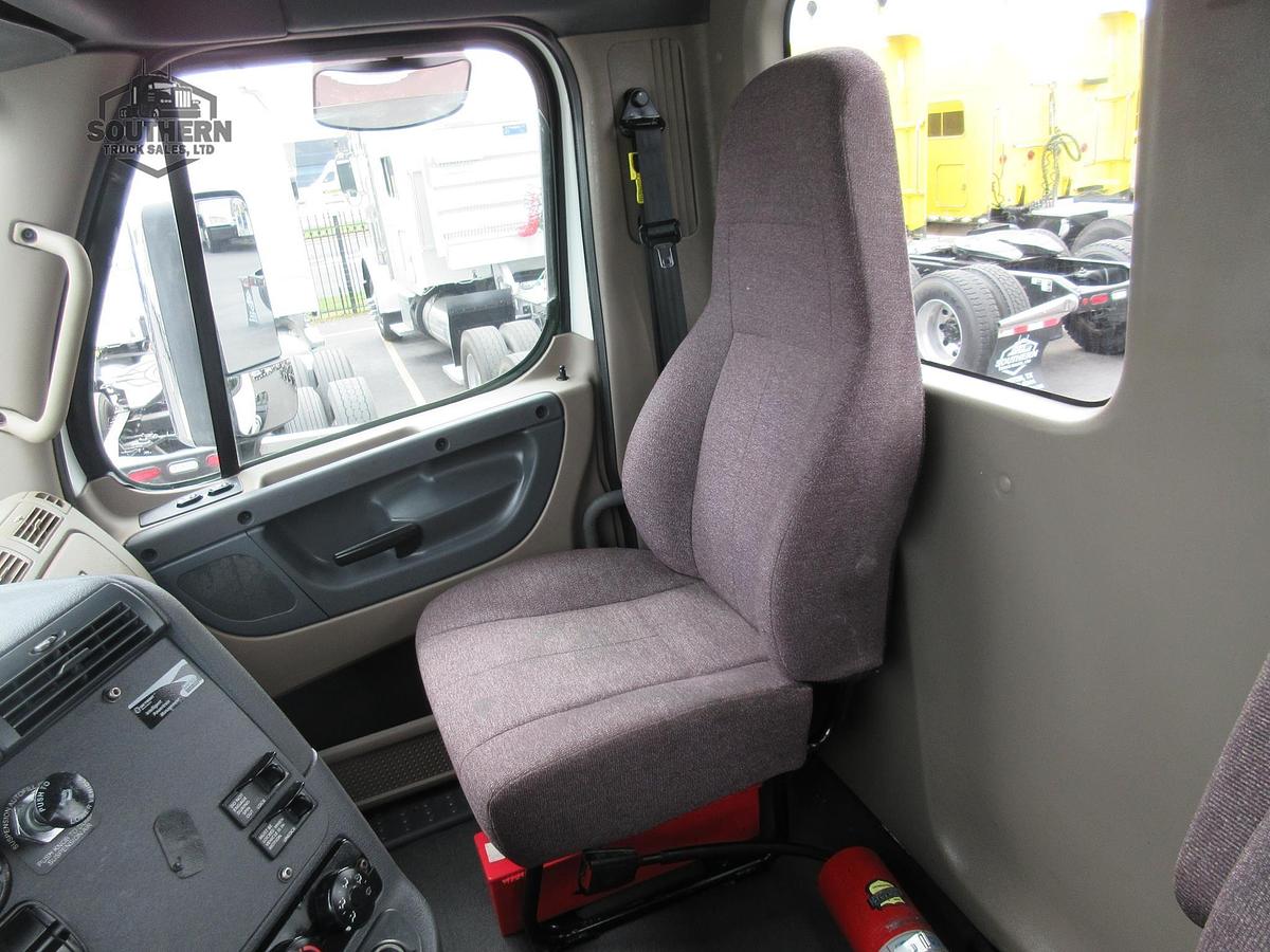 Used 2020 FREIGHTLINER CASCADIA 125