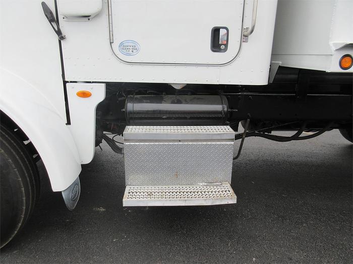 Used 2015 PETERBILT 365