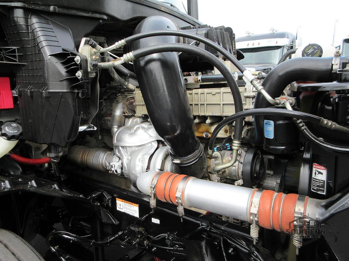 Used 2019 FREIGHTLINER CASCADIA 126