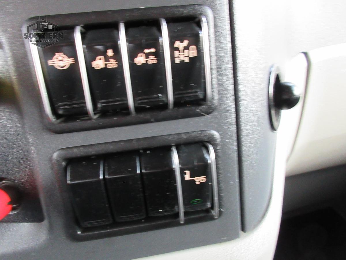 Used 2021 PETERBILT 567