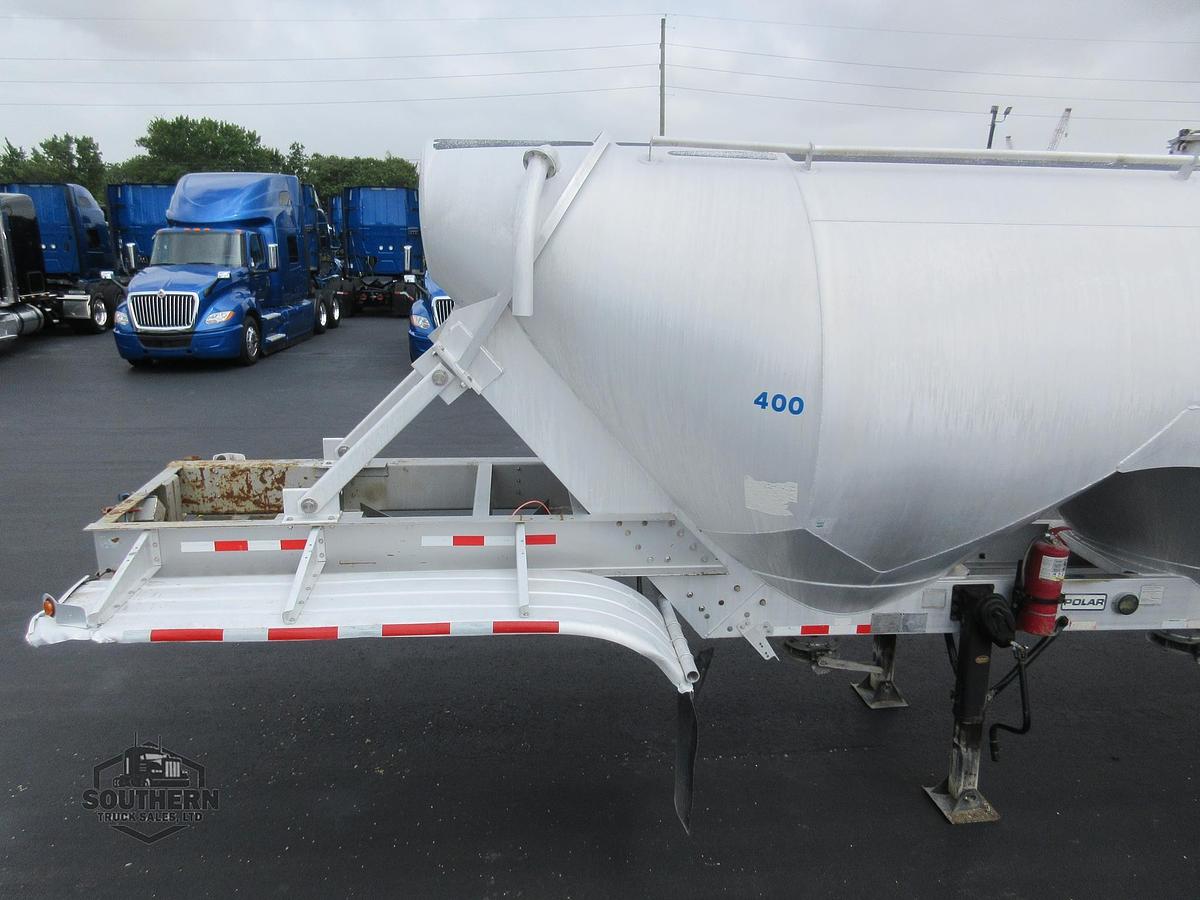 Used 2010 POLAR Tandem Axle