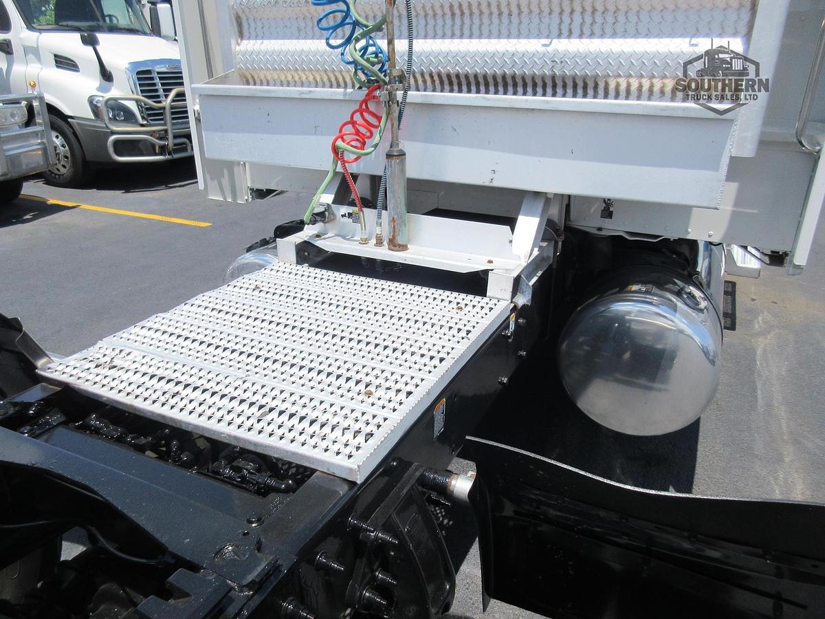 Used 2020 PETERBILT 389