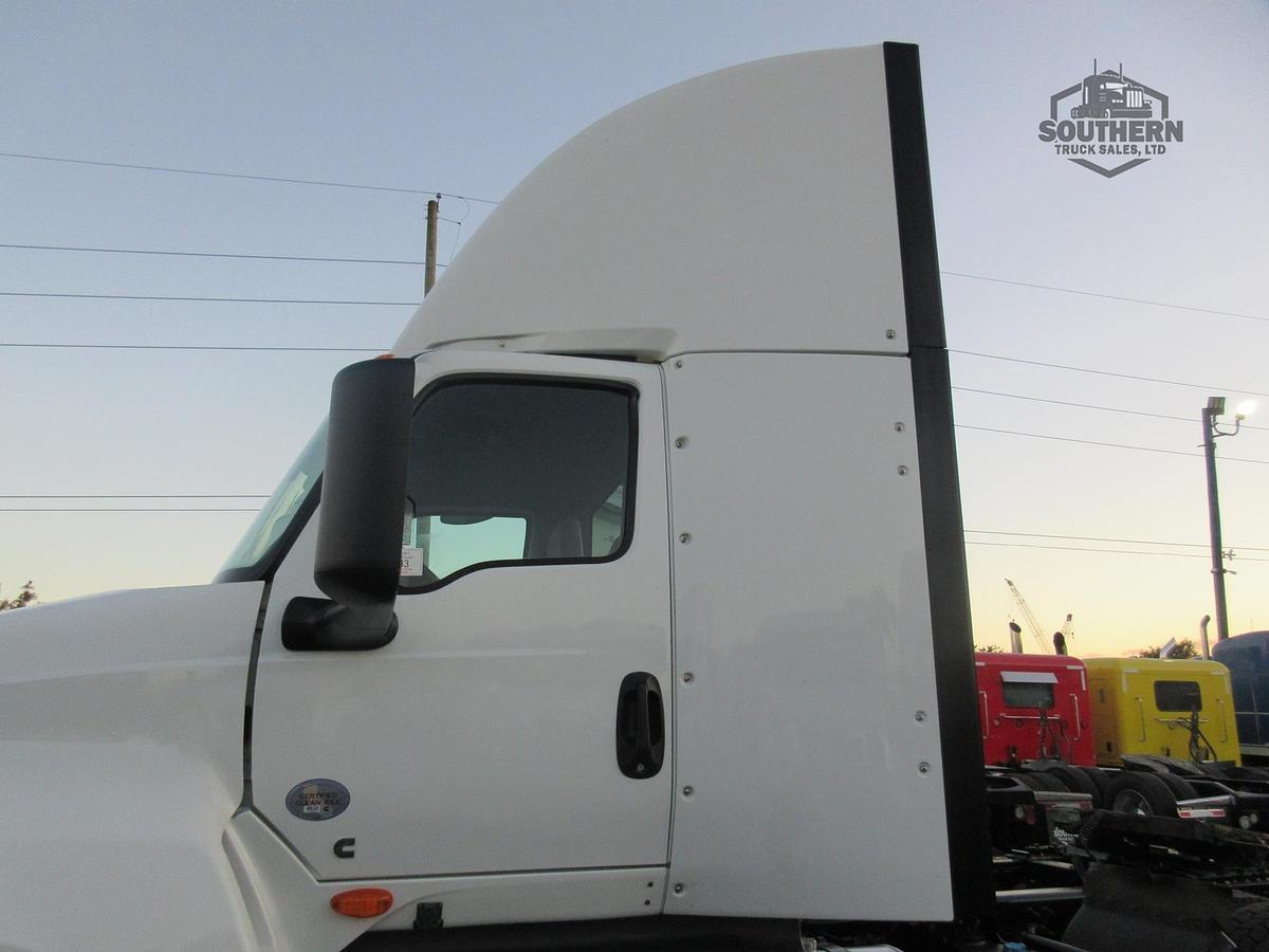 Used 2021 INTERNATIONAL LT