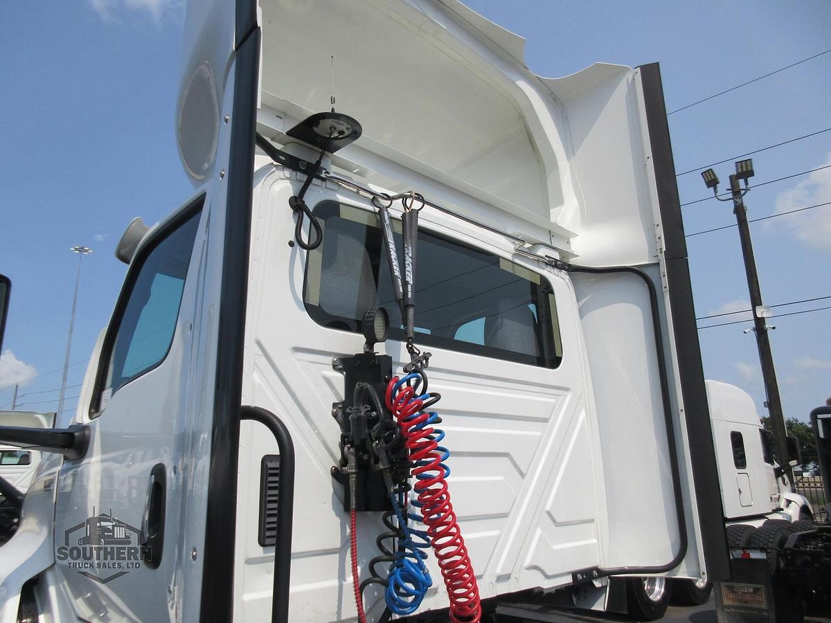 Used 2018 INTERNATIONAL LT