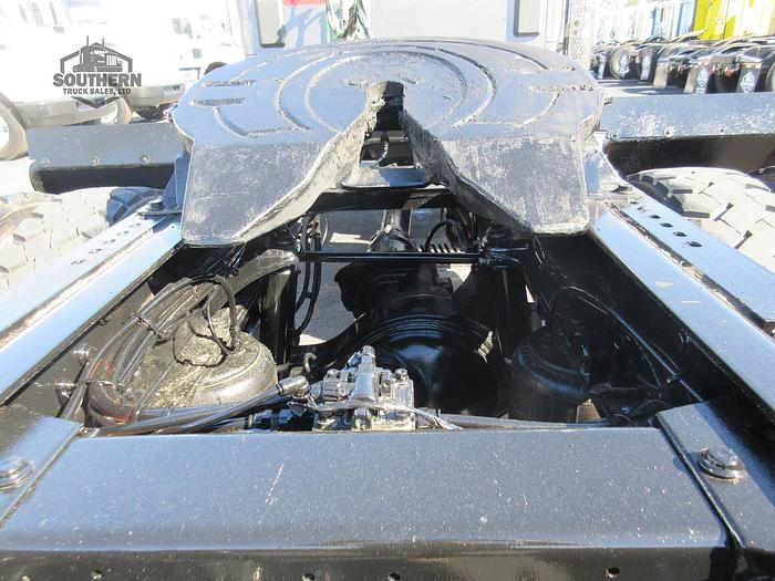 Used 2019 PETERBILT 567