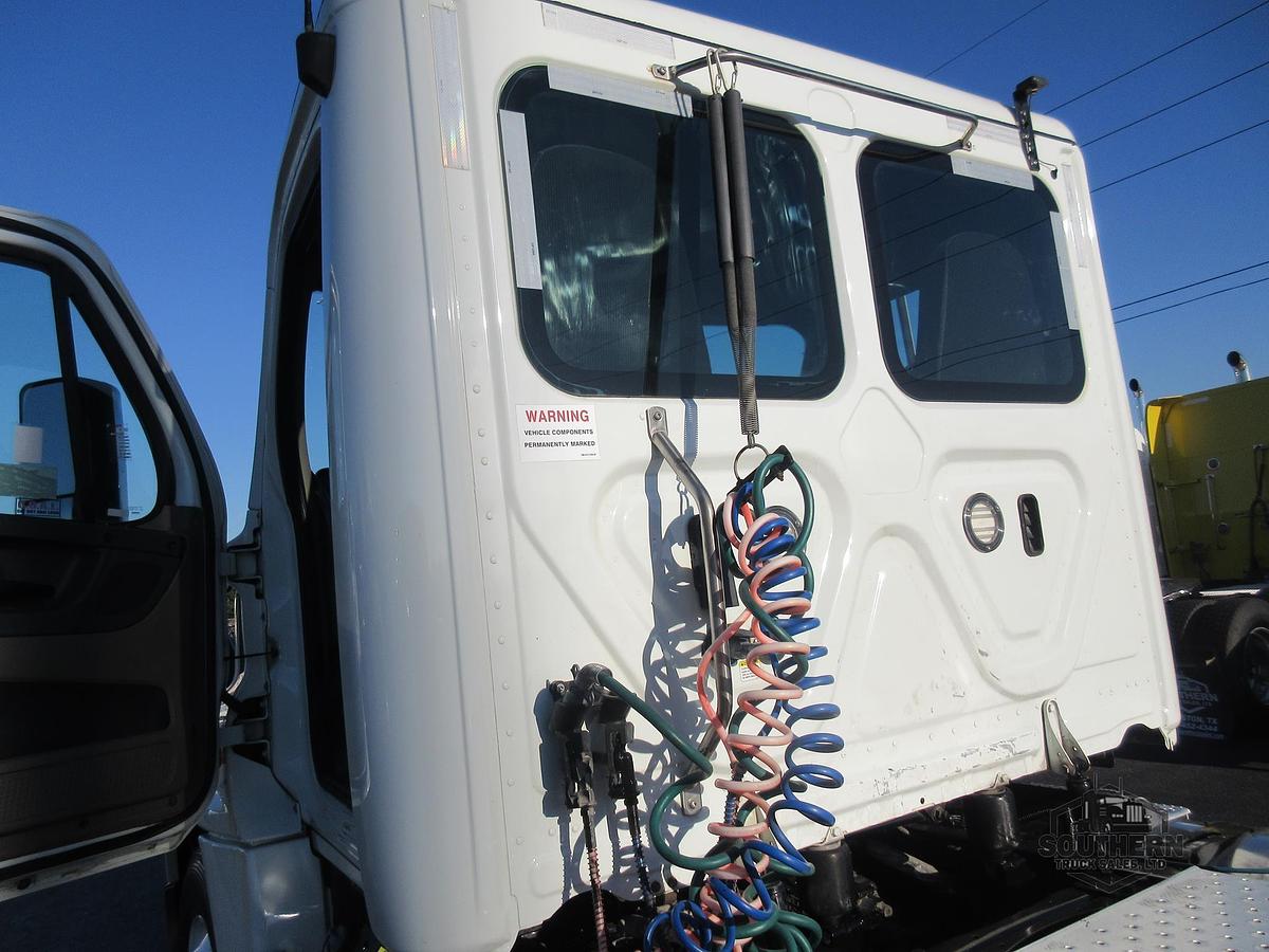 Used 2020 FREIGHTLINER CASCADIA 125