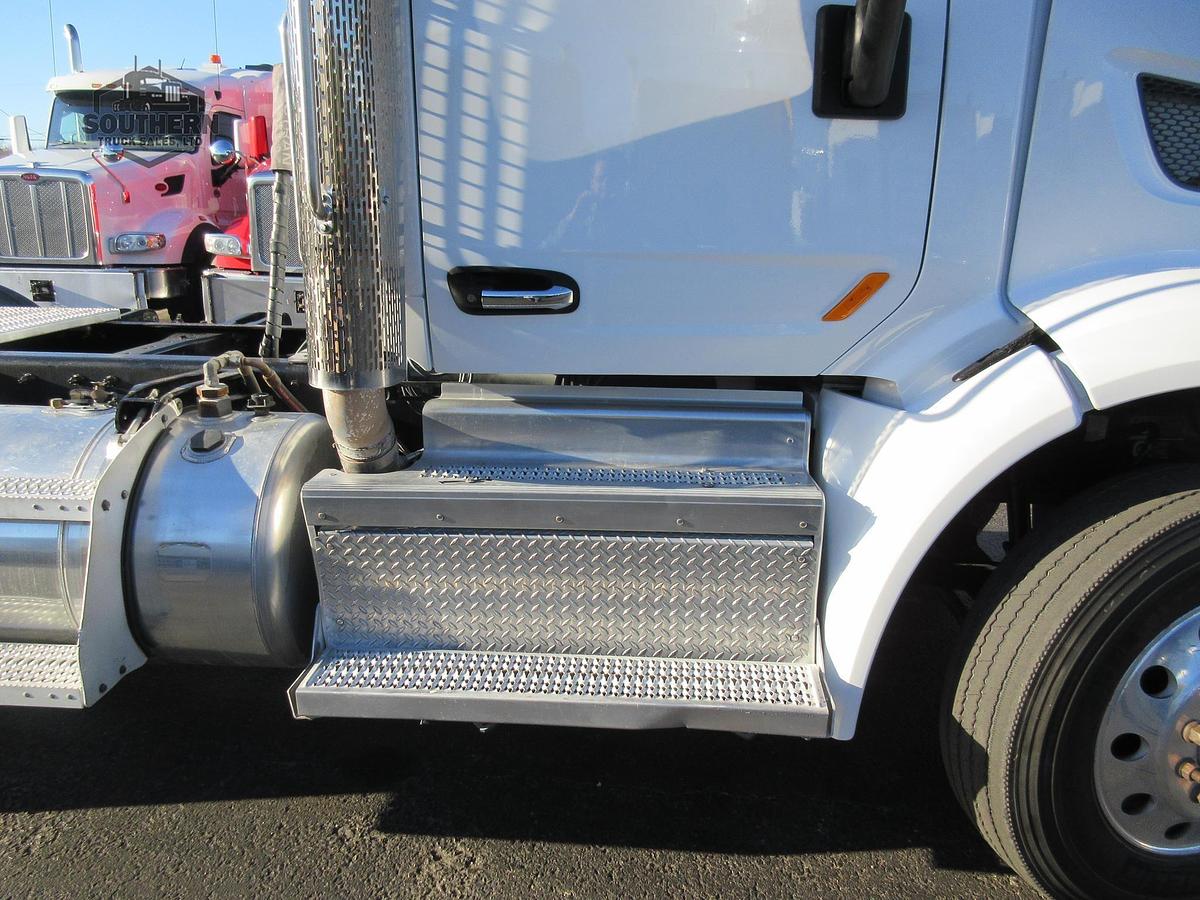 Used 2020 PETERBILT 567