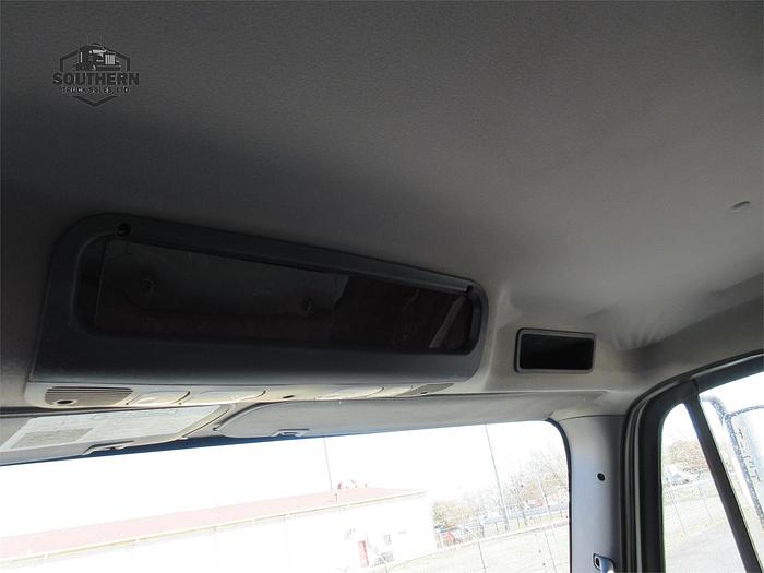 Used 2017 FREIGHTLINER BUSINESS CLASS M2 106