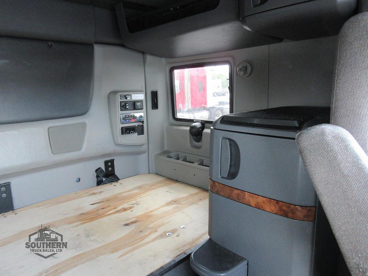 Used 2021 INTERNATIONAL LT