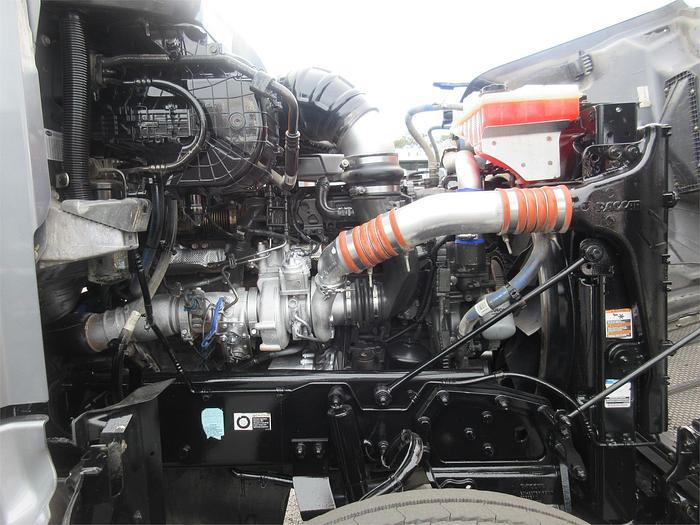 Used 2020 PETERBILT 567