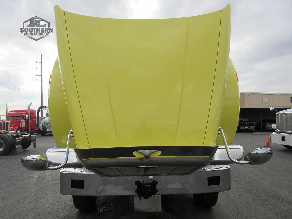 Used 2020 PETERBILT 567